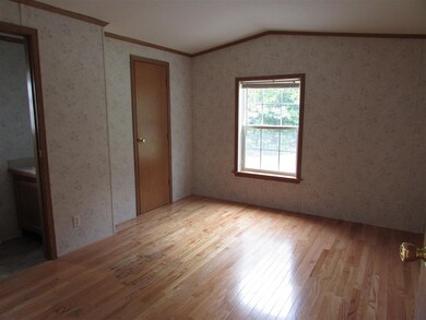 86 Nh Route 4a unit 4 Lower, Lebanon, NH 03766 - photo 3