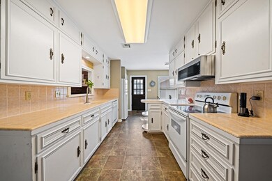 413 Candlelight Cir, Fredericksburg, TX 78624 - photo 6