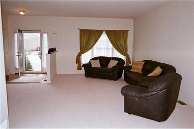 6 Dynasty Dr, Bear, DE 19701 - photo 2