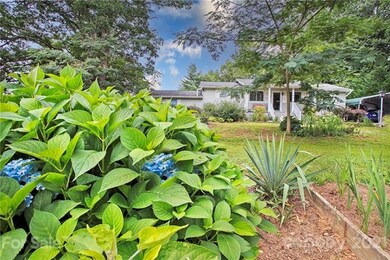 279 Jackson Loop Rd, Flat Rock, NC 28731 - photo 5