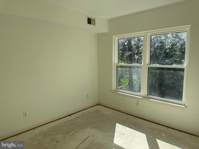 5825 Orchard Hill Ct, Clifton, VA 20124 - photo 7