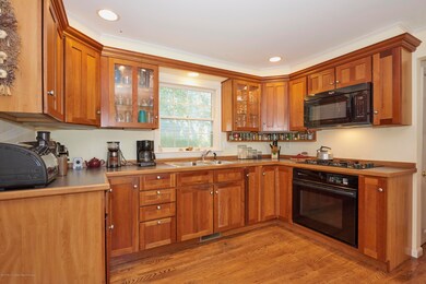 17 Meadowbrook Ave, Atlantic Highlands, NJ 07716 - photo 5