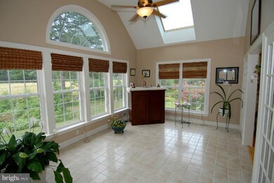 25675 Tremaine Terrace, Chantilly, VA 20152 - photo 3