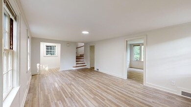 44 Walnut Place unit Entire Home, Newton, MA 02461 - photo 7