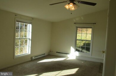 10B Ash Dr, Knoxville, MD 21758 - photo 7