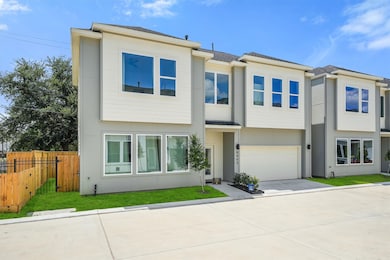 8912 Knoll Branch Dr, Houston, TX 77080 - photo 3