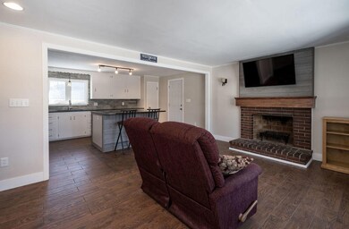 004_living_room_4