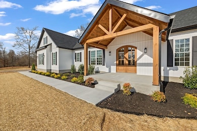 339 Heather Heights, Bradyville, TN 37026 - photo 4