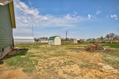 100 Mccrae Ln, Boyd, TX 76023 - photo 6
