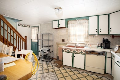 76 Foundry St, South Easton, MA 02375 - photo 5