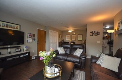 340 Sunderland Rd unit 46, Worcester, MA 01604 - photo 6