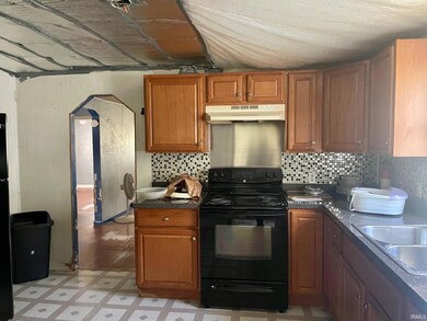 2702 E 16th St, Muncie, IN 47302 - photo 6