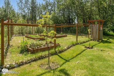04-Exterior Garden IMG_0832JWK-Edit