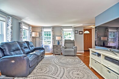 41 Main St, Upton, MA 01568 - photo 5