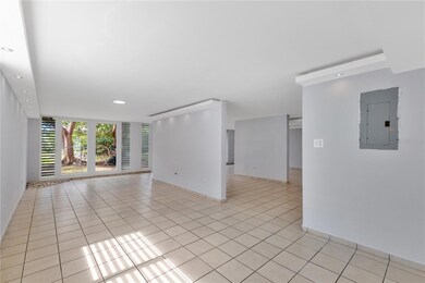 URB PASEO LOS ARTESA Alejandro Lozada unit 156, Las Piedras, PR 00771 - photo 5