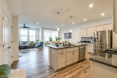 Bright and breezy describes this spacious and naturally lit open space.