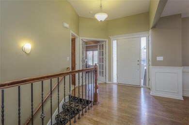 111 N Eastglen Dr, Raymore, MO 64083 - photo 4