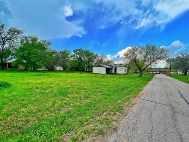 1505 N Johnson St, Ennis, TX 75119 - photo 7