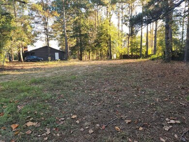 329 Chapelwood Dr, Dothan, AL 36305 - photo 2