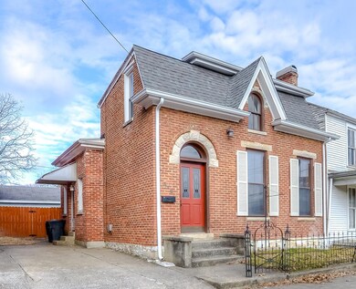 316 Wilkinson St, Frankfort, KY 40601 - photo 2