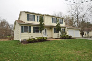 154 Azalea Dr, Tunkhannock Township, PA 18210 - photo 3