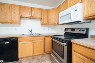 kitchen (2)