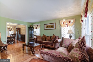 13805 Stonefield Dr, Clifton, VA 20124 - photo 5