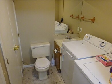61 Reed St unit 61, Warwick, RI 02886 - photo 7