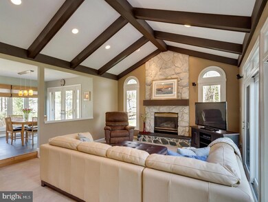 8942 Cross Chase Cir, Lorton, VA 22079 - photo 2