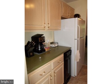 7 Samuel Adams Bldg, Blackwood, NJ 08012 - photo 6