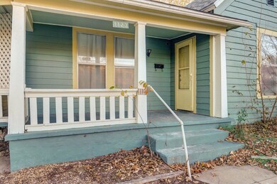 1123 N Fremont Ave-3