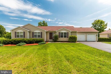 124 Alpenglow Way, Hedgesville, WV 25427 - photo 2