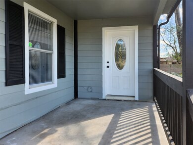 2217 Creston Dr, Houston, TX 77026 - photo 5