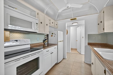 26 Golfs Edge, West Palm Beach, FL 33417 - photo 4