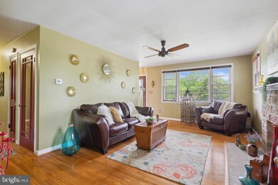 4618 Henderson Rd, Temple Hills, MD 20748 - photo 5