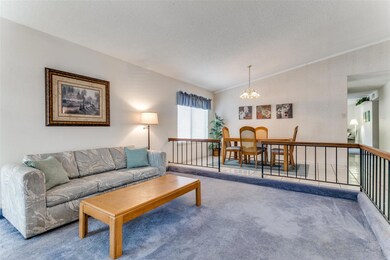 2920 Woodbridge Dr, Bedford, TX 76021 - photo 3