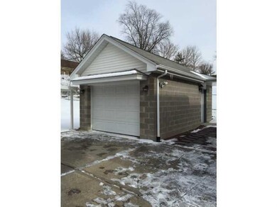 Parking Lot/Garage.
