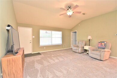 2935 Community Dr, Alvin, TX 77511 - photo 7