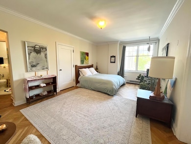 MasterBed220b
