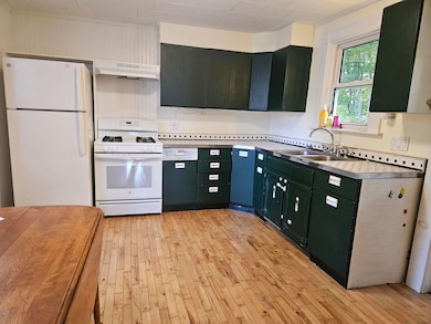 292 Main St, Orono, ME 04473 - photo 6