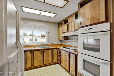 3701 Gun Club Rd unit 43, Yakima, WA 98901 - photo 7