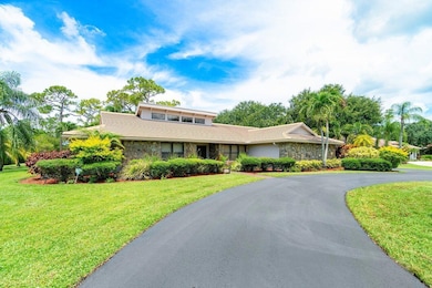 9405 Dundee Dr, Lake Worth, FL 33467 - photo 2