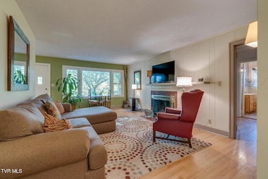 904 Echo Ln, Johnson City, TN 37604 - photo 5