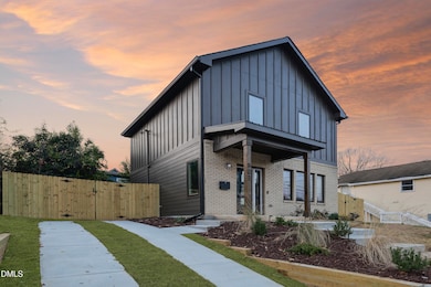 907 N Elizabeth St, Durham, NC 27701 - photo 3