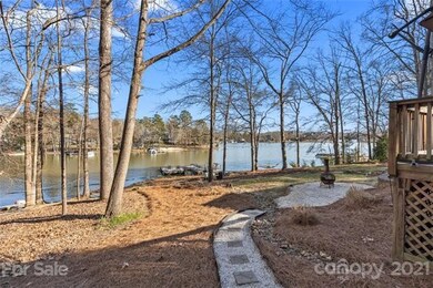 5528 Crowders Cove Ln, Clover, SC 29710 - photo 3
