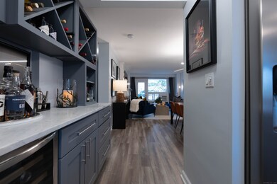 Fountain Terrace at Strawberry Hill unit 129, Stamford, CT 06902 - photo 4