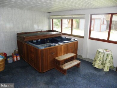 1430 Beacon St, Keyser, WV 26726 - photo 6