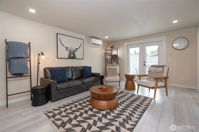 1532 W 7th St, Port Angeles, WA 98363 - photo 5