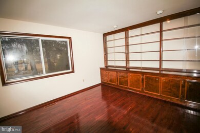 14852 Mockingbird Dr, Germantown, MD 20874 - photo 7