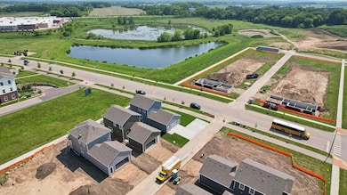 515 Trysil Alley N, Stoughton, WI 53589 - photo 2